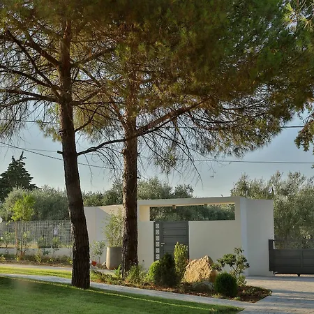 In - 4rosesvillas - Rose Penzion *