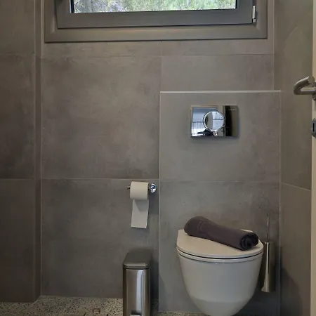 In - 4rosesvillas - Rose *