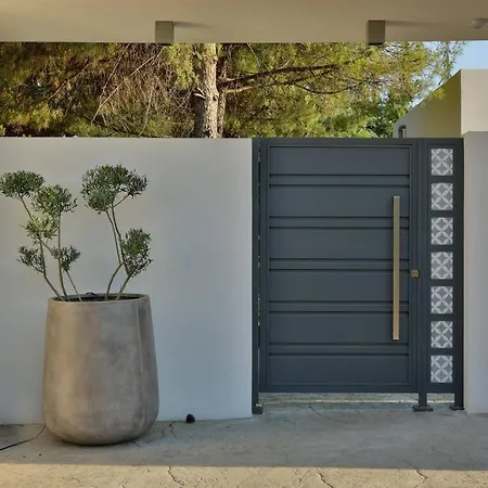 Πανσιόν In - 4rosesvillas - Rose Λεπτοκαρυά