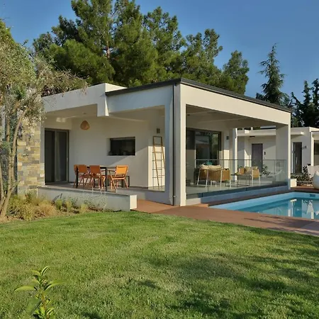 In - 4rosesvillas - Rose Maison d'hôtes *