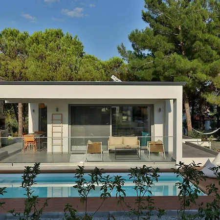 In - 4rosesvillas - Rose *